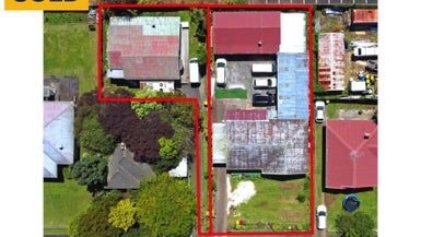  at 8 Royton Avenue, Mangere East, Auckland