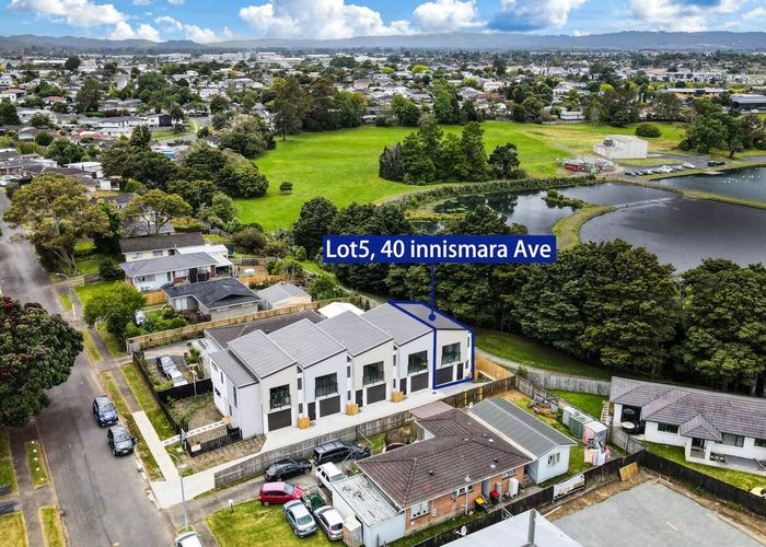  at 40E Innismara Avenue, Wattle Downs, Manukau City, Auckland