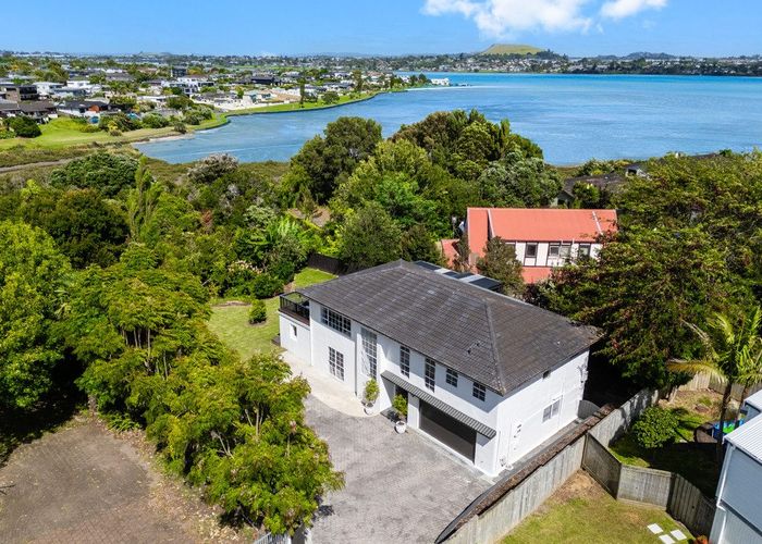  at 24 Venus Place, Half Moon Bay, Manukau City, Auckland