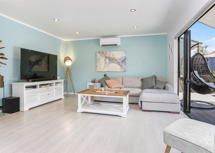  at 2/7 Walmsley Road, St Heliers, Auckland