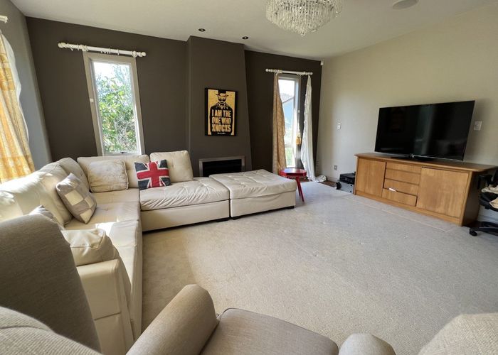  at 40 Ravenstone Place, Chatswood, North Shore City, Auckland