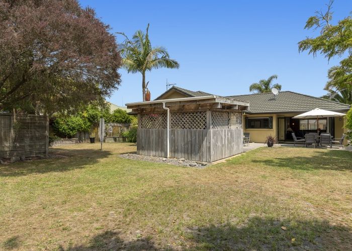  at 667 Gloucester Road, Papamoa Beach, Papamoa