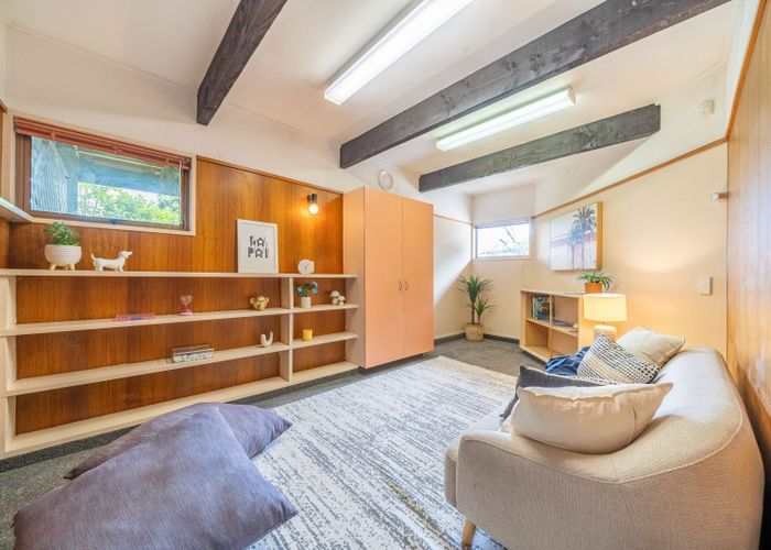  at 6 The Track, Plimmerton, Porirua, Wellington