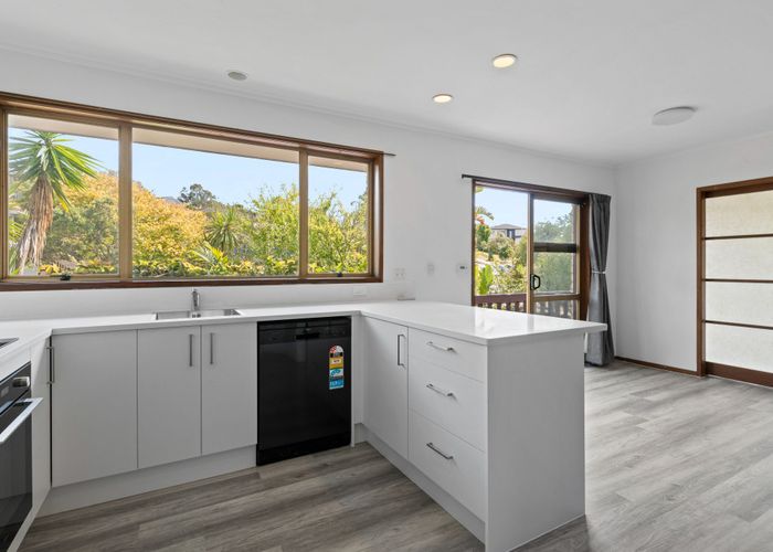  at 90 Glencoe Road, Browns Bay, Auckland