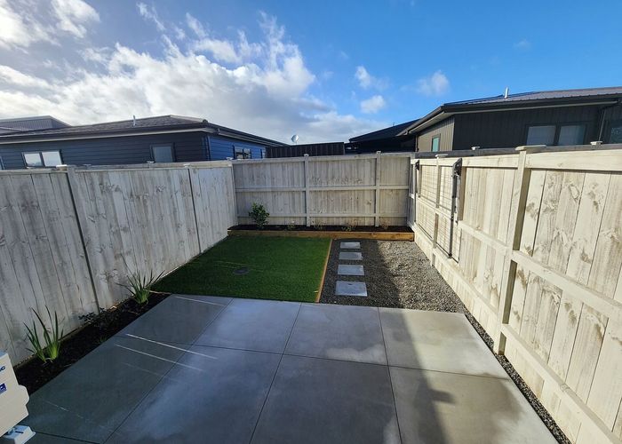 at 18 Pohorama Lane, Conifer Grove, Papakura, Auckland