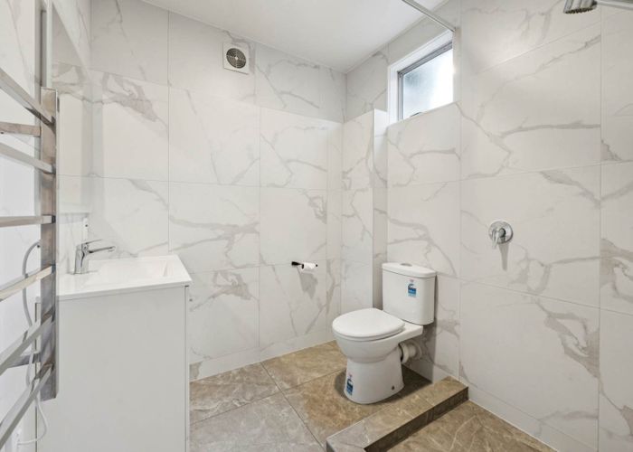  at 1/2 Karapiti Place, Glen Eden, Waitakere City, Auckland