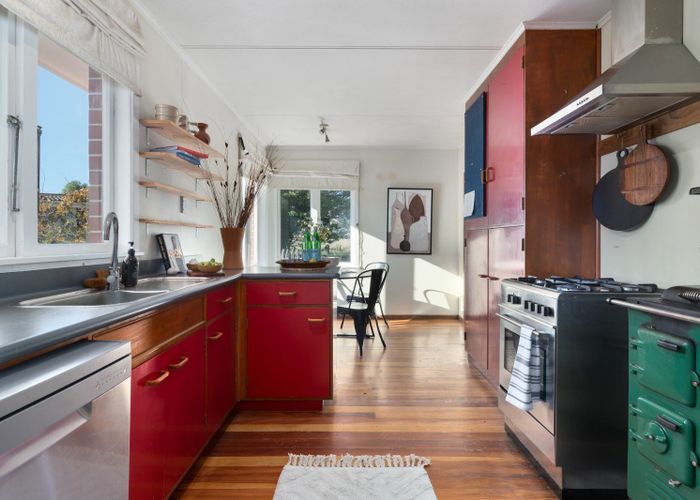  at 154 Kent Street, Carterton