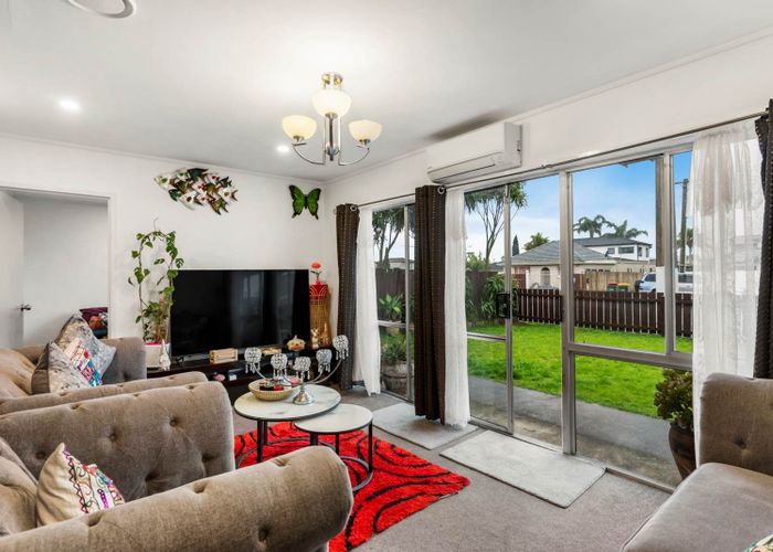  at 3/1 Plunket Avenue, Manukau Central, Auckland