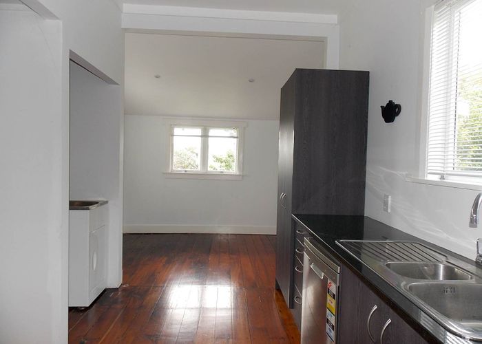  at 86 Calgary Street, Sandringham, Auckland City, Auckland