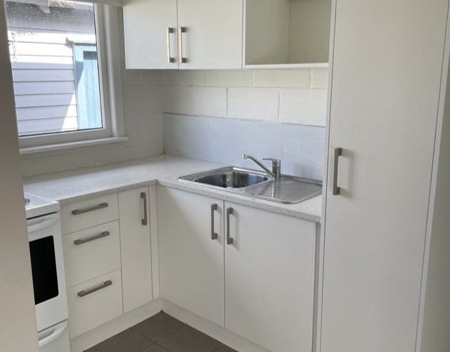  at 2/23 Driver Road, Mangere East, Auckland