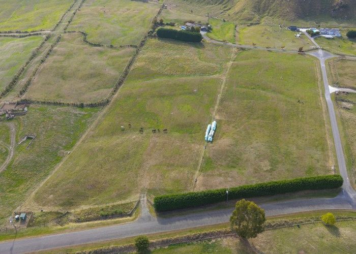  at 52 Grant Road, Kinloch, Taupo, Waikato