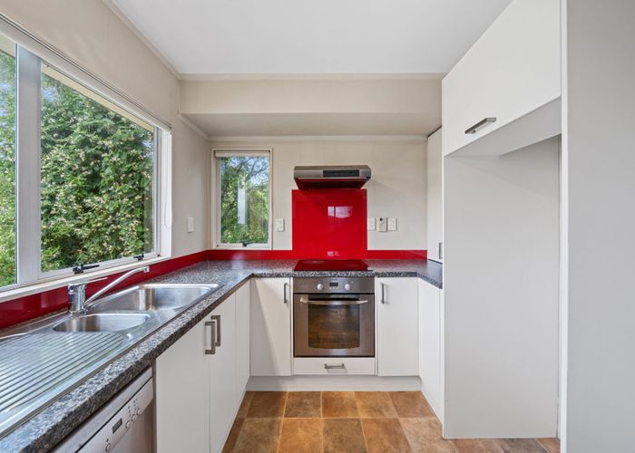  at 2/10 Lyell Court, Clover Park, Manukau City, Auckland