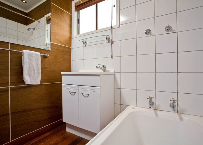  at 28b Bayview Road, Bayview, North Shore City, Auckland