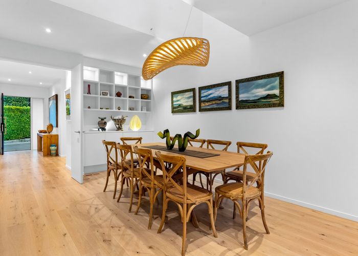  at 9 Penzance Road, Mairangi Bay, North Shore City, Auckland