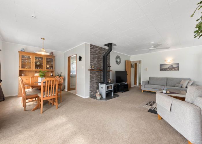  at 14 Annison Avenue, Glen Eden, Auckland