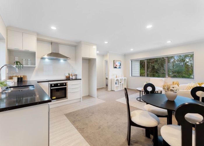  at 90A Oaktree Avenue, Browns Bay, North Shore City, Auckland