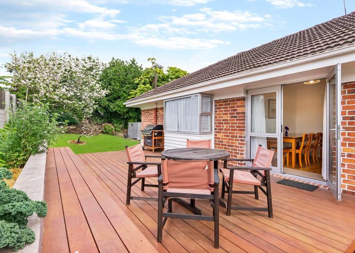  at 6 Woodward Avenue, Mangere Bridge, Auckland