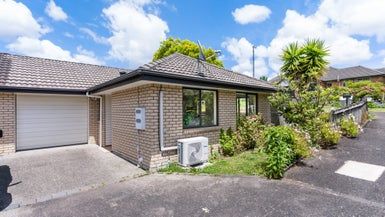  at 18 Regents Park Place, Westgate, Auckland