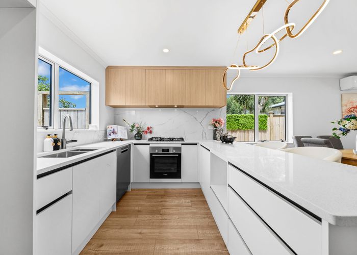  at 27E Greenhill Crescent, Pakuranga Heights, Manukau City, Auckland