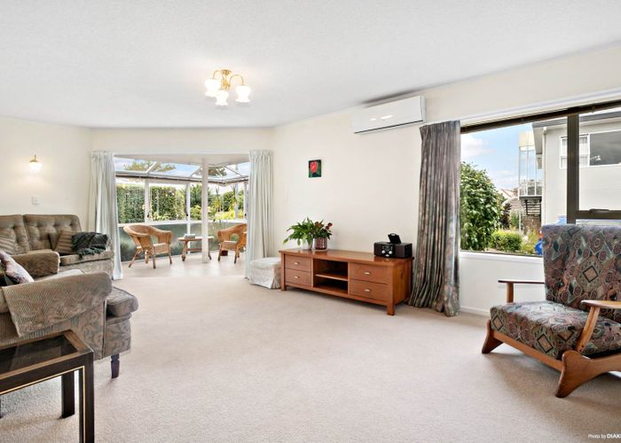  at 23/10 Gerard Way, Meadowbank, Auckland