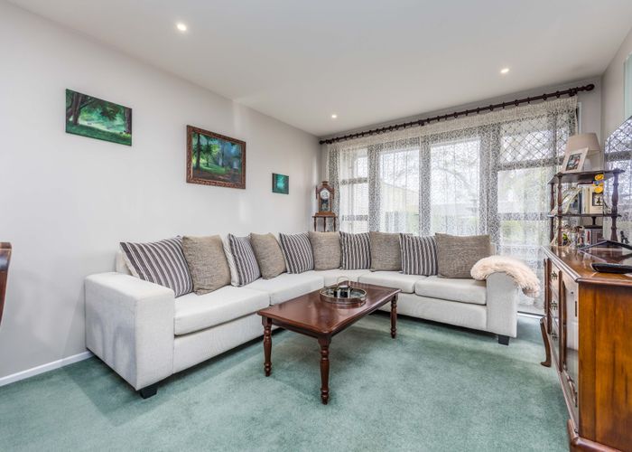  at 1/8 Landscape Road, Papatoetoe, Manukau City, Auckland