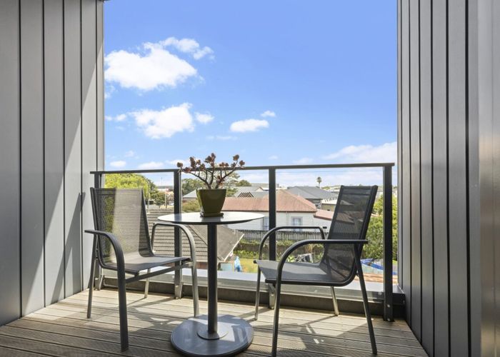  at 209/8 Gray Avenue, Mangere East, Manukau City, Auckland