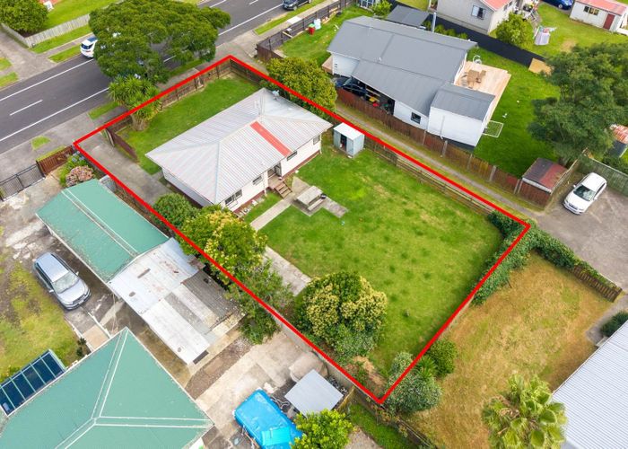  at 92 Shifnal Drive, Randwick Park, Manukau City, Auckland