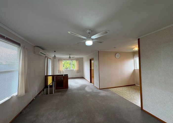  at 52 Aeroview Drive, Beach Haven, North Shore City, Auckland