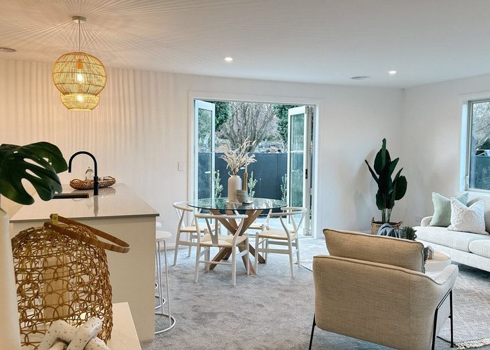  at 2 Samuel Place, Terrace End, Palmerston North