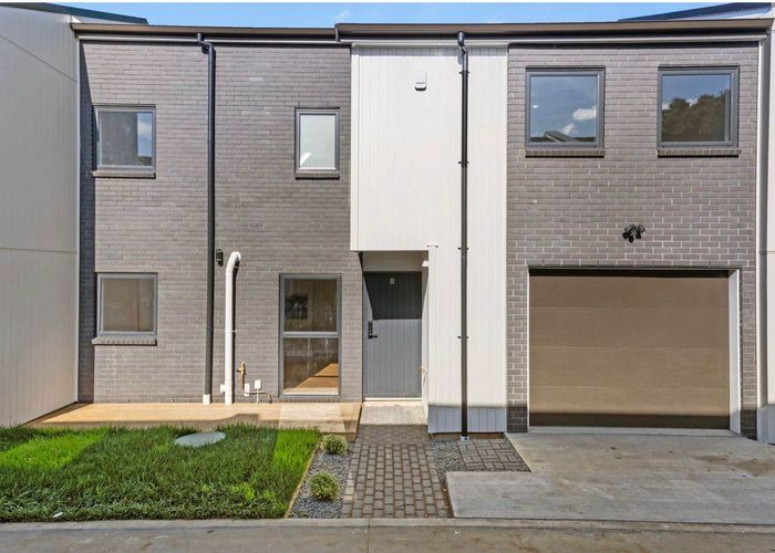  at 110C Hillside Road, Mount Wellington, Auckland