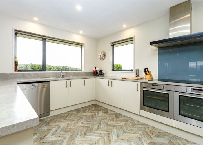  at 360 Ashburton Staveley Road, Greenstreet