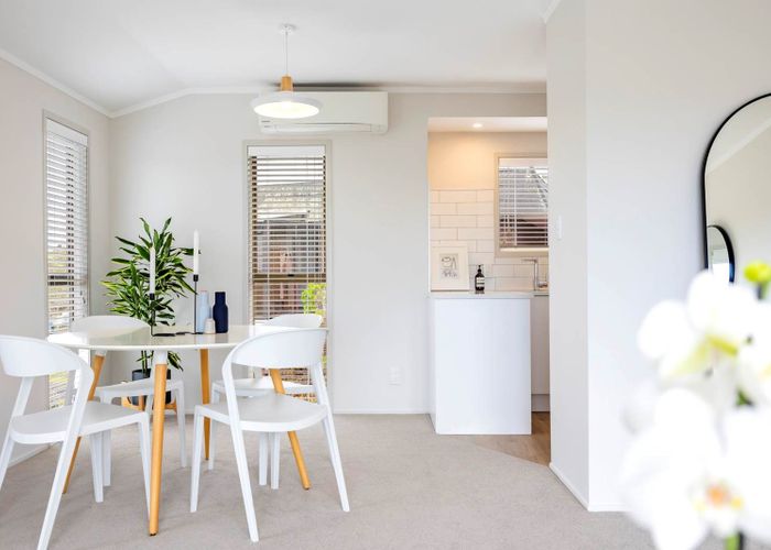  at 1/16 View Road, Wairau Valley, Auckland