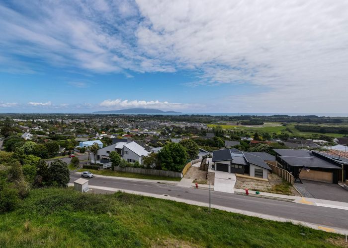  at 71 Kotare Street, Waikanae, Waikanae