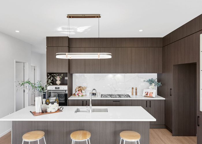  at 32B Castlebane Drive, Flat Bush, Auckland