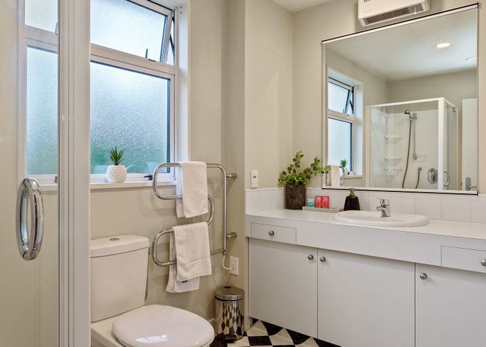  at 6/24 Mansfield Ave, Merivale, Christchurch City, Canterbury