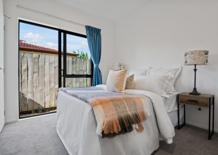  at 10 Aumarire Lane, Favona, Manukau City, Auckland