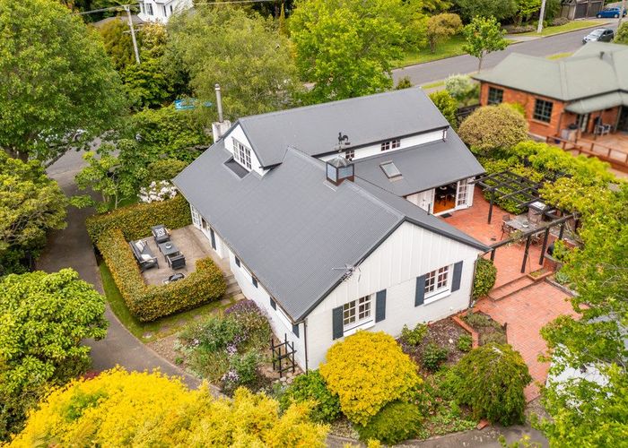  at 88 Pinehaven Road, Pinehaven, Upper Hutt