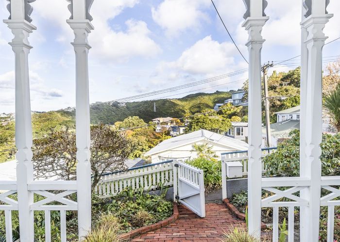  at 11 Harrold Street, Kelburn, Wellington, Wellington