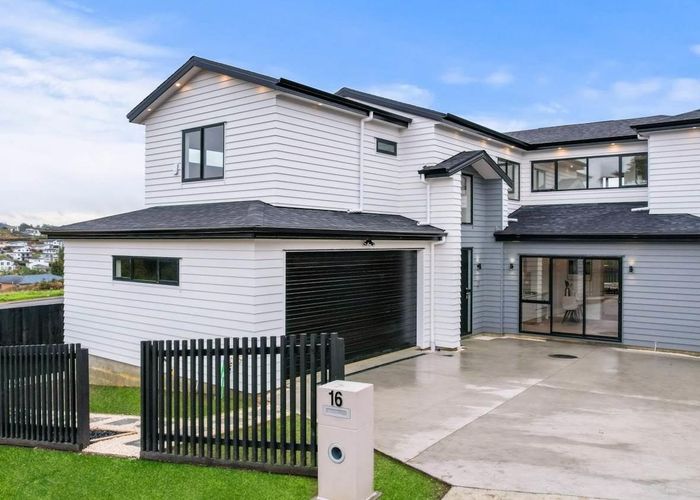  at 16 Bela Vista Boulevard, Swanson, Auckland