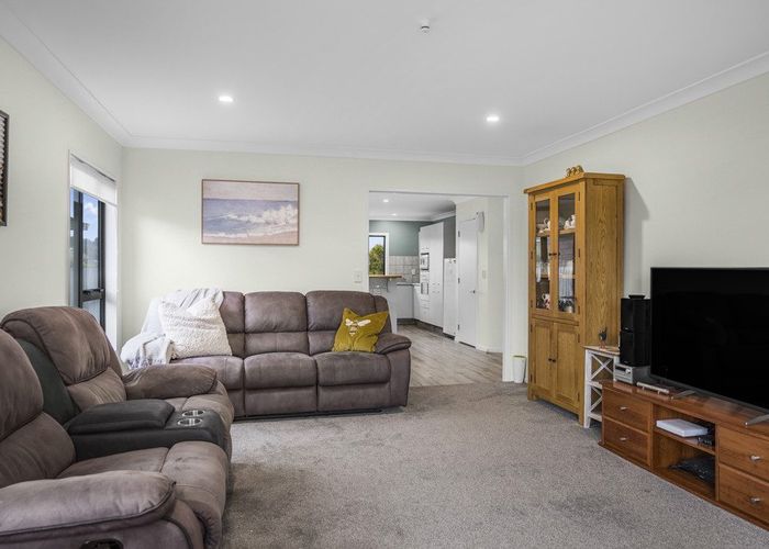  at 3/7 Banksia Grove, Maungaraki, Lower Hutt