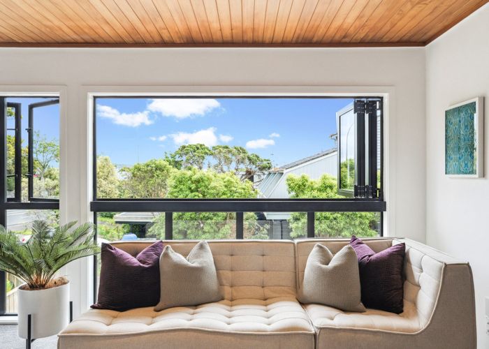  at 2/95 Balmoral Road, Mount Eden, Auckland