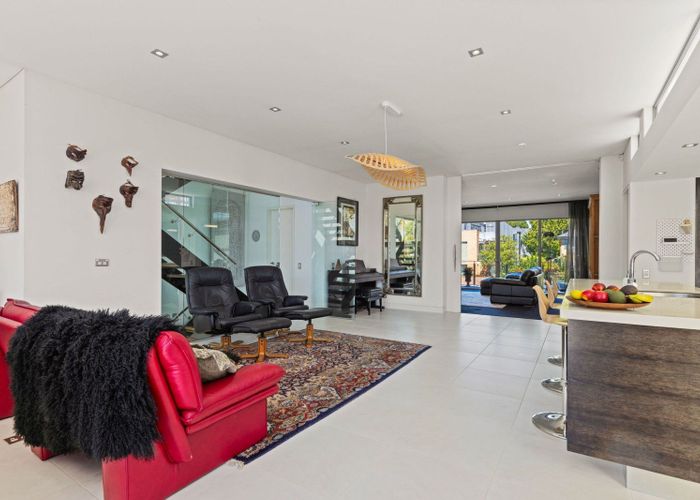  at 19 Kilmore Street, City Centre, Christchurch City, Canterbury