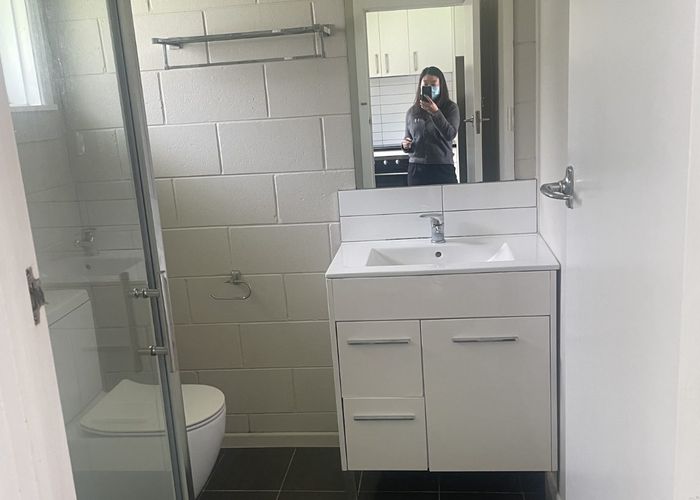  at 3/869 Beach Road, Torbay, North Shore City, Auckland