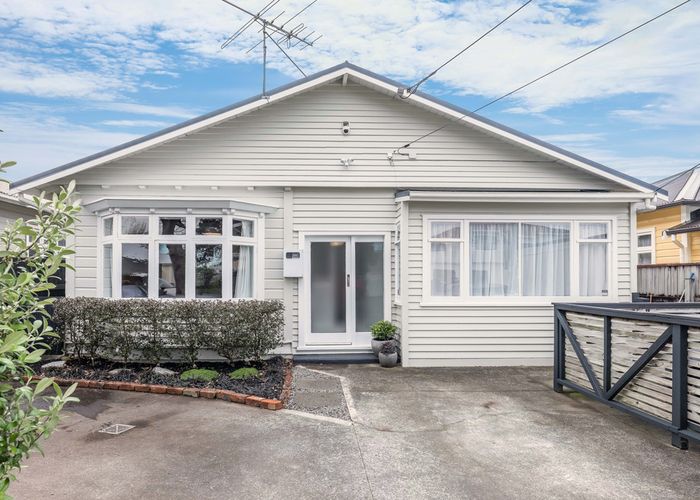  at 29 Rotherham Terrace, Miramar, Wellington