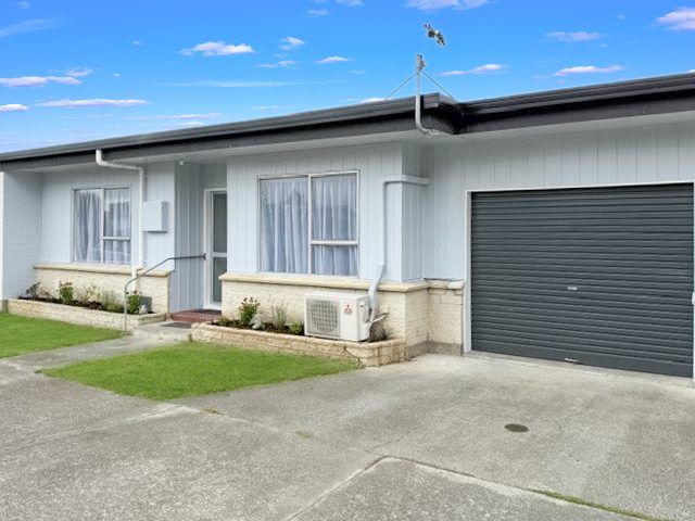  at 2/404 Gloucester Street, Taradale, Napier, Hawke's Bay