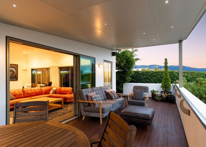  at 355 Princes Drive, Britannia Heights, Nelson, Nelson / Tasman