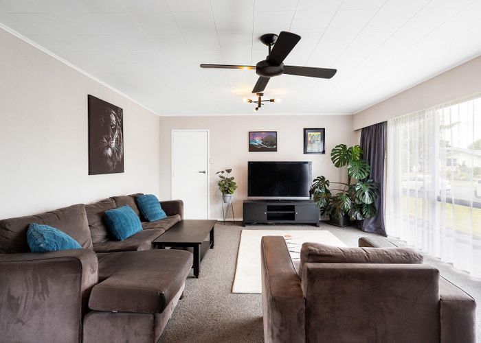  at 48 Robinson Crescent, Tamatea, Napier