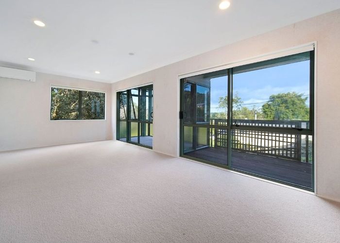  at 67 Rangeview Road, Sunnyvale, Auckland