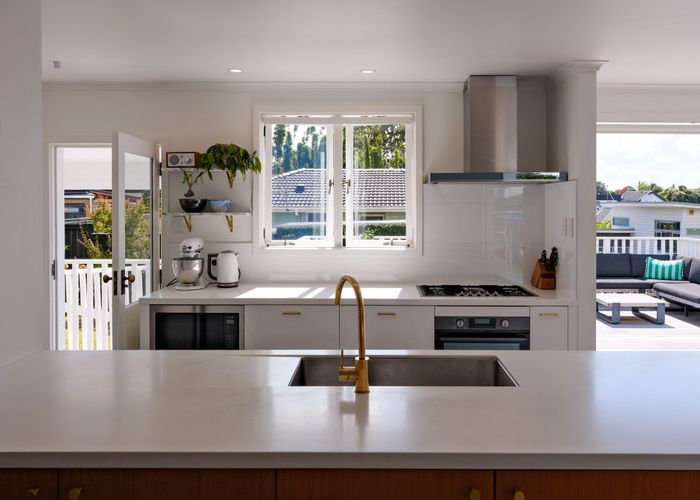  at 58 Wainui Avenue, Point Chevalier, Auckland City, Auckland