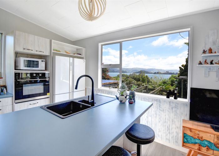  at 17 Virginia Avenue, Broad Bay, Dunedin